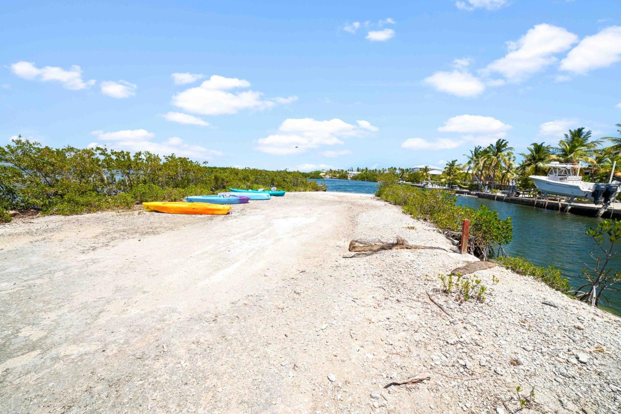 Barnacle Bed And Breakfast Big Pine Key Exterior photo